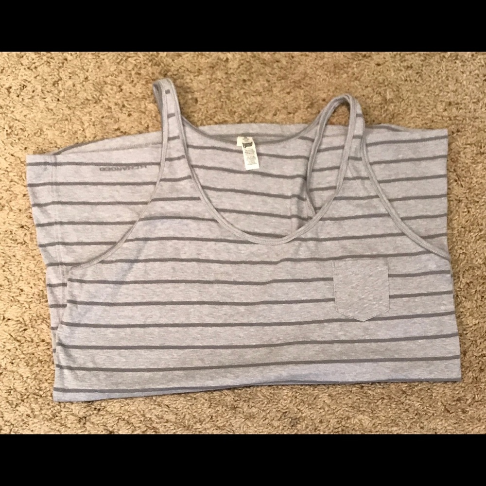 Under Armour Heat gear size Medium tank top